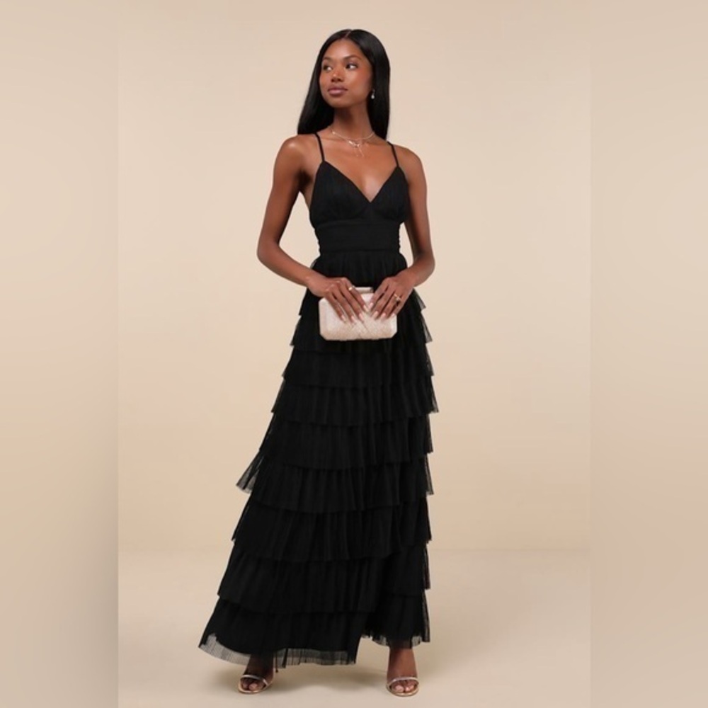 LULU’S RADIANT EVENT MESH TIERED PLEATED BACKLESS MAXI DRESS